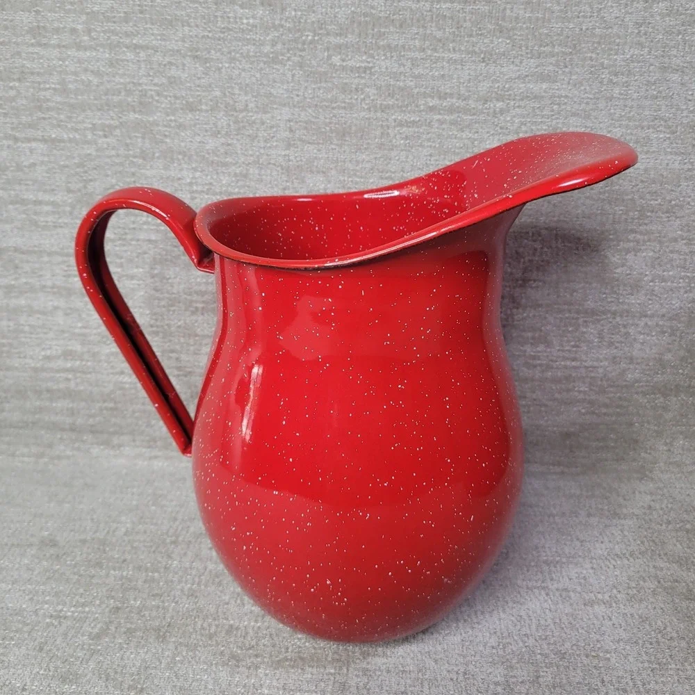 Crate & Barrel OLD STOCK Tinware Red & White Metal Pitcher & Stock Pot Set NEW